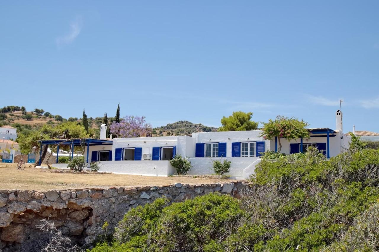 Aroura Homes 4Br Beachfront Villa Spétses Zewnętrze zdjęcie