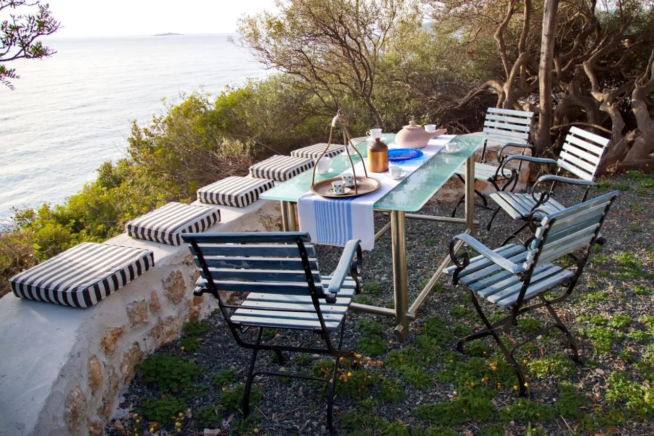 Aroura Homes 4Br Beachfront Villa Spétses Zewnętrze zdjęcie