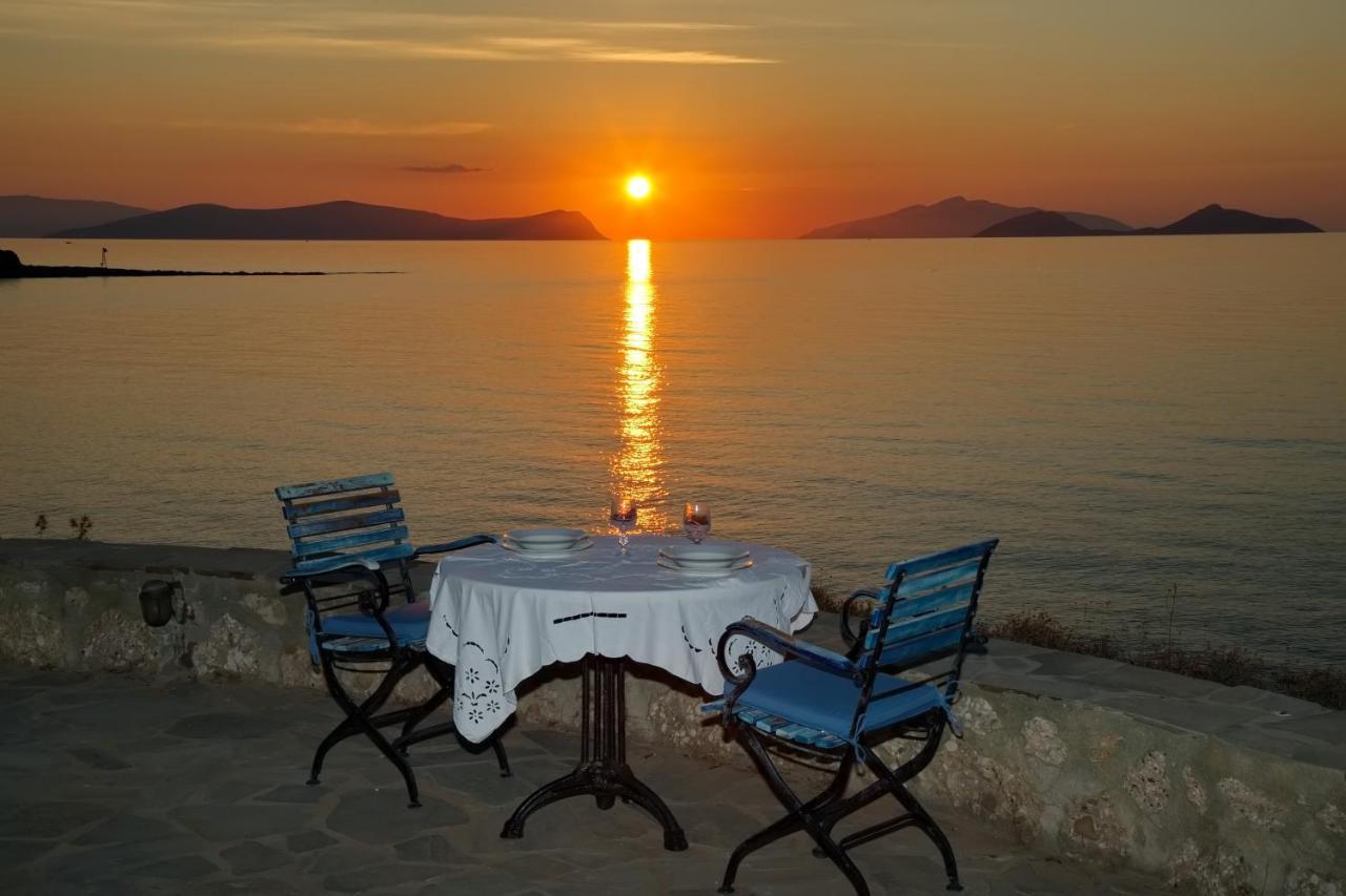 Aroura Homes 4Br Beachfront Villa Spétses Zewnętrze zdjęcie