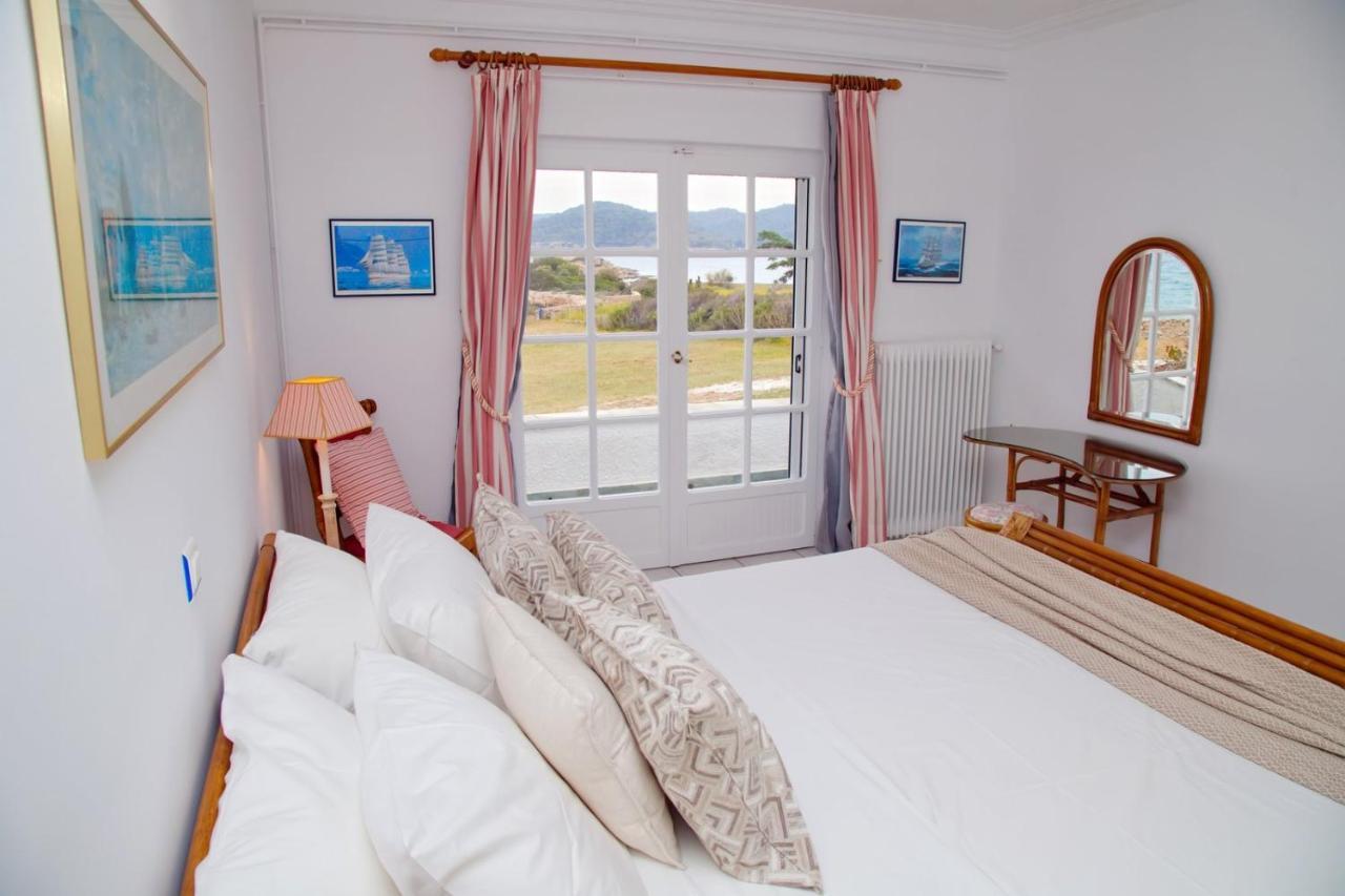 Aroura Homes 4Br Beachfront Villa Spétses Zewnętrze zdjęcie