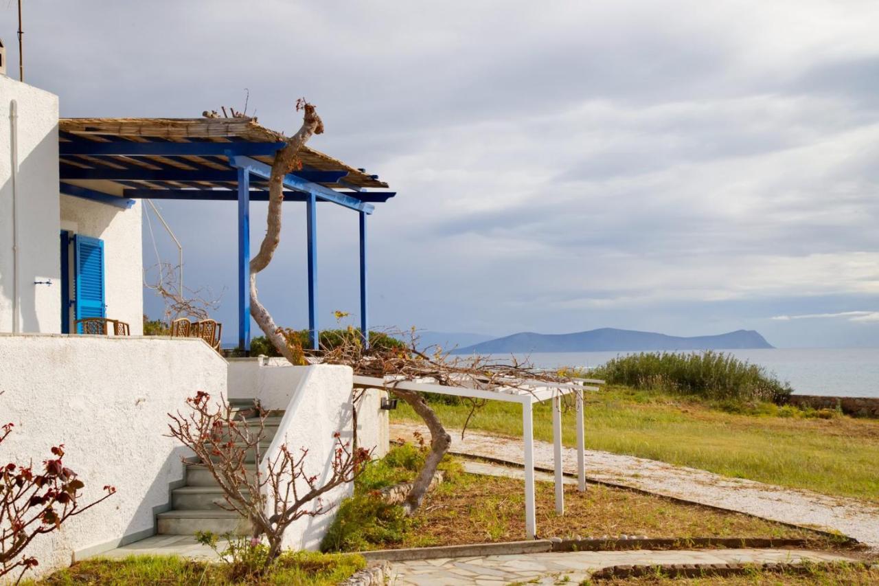 Aroura Homes 4Br Beachfront Villa Spétses Zewnętrze zdjęcie