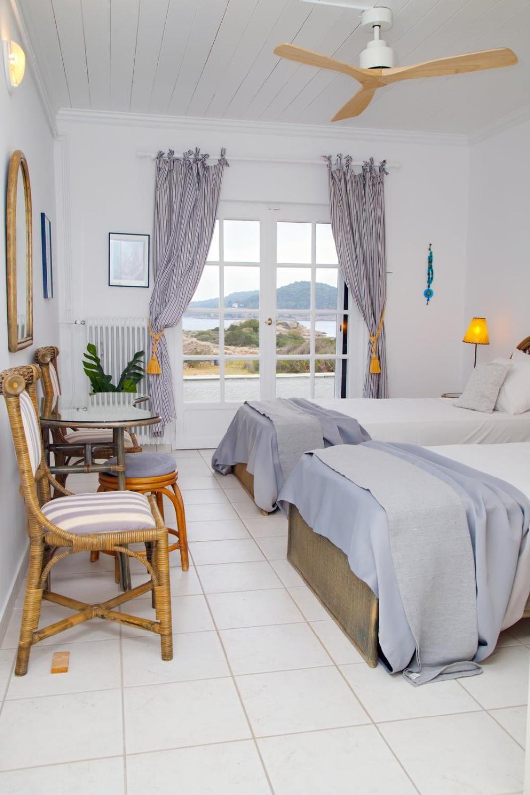 Aroura Homes 4Br Beachfront Villa Spétses Zewnętrze zdjęcie